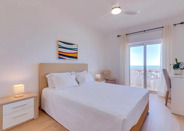 Al - Girassol Front Apartment Quarteira